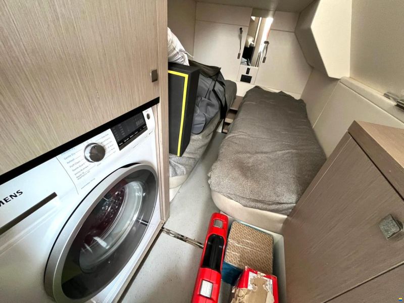 Sunseeker Manhattan 68