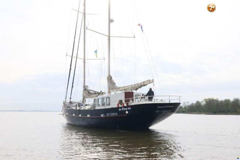Logger Schooner 22