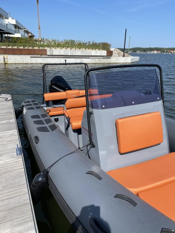 Brig Navigator 700