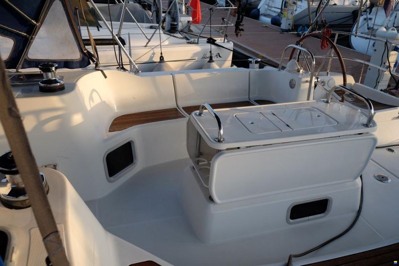 Jeanneau Sun Odyssey 44i Owners Version