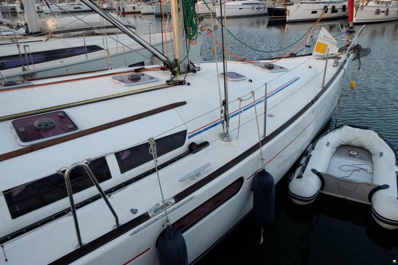 Jeanneau Sun Odyssey 44i Owners Version