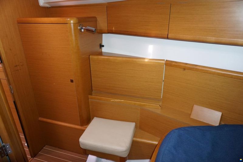 Jeanneau Sun Odyssey 44i Owners Version