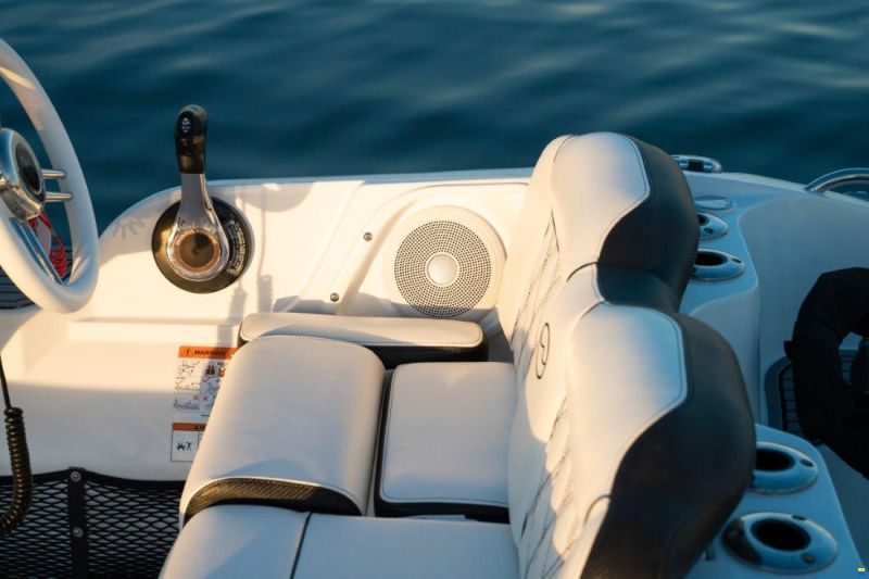 Walker Bay G12