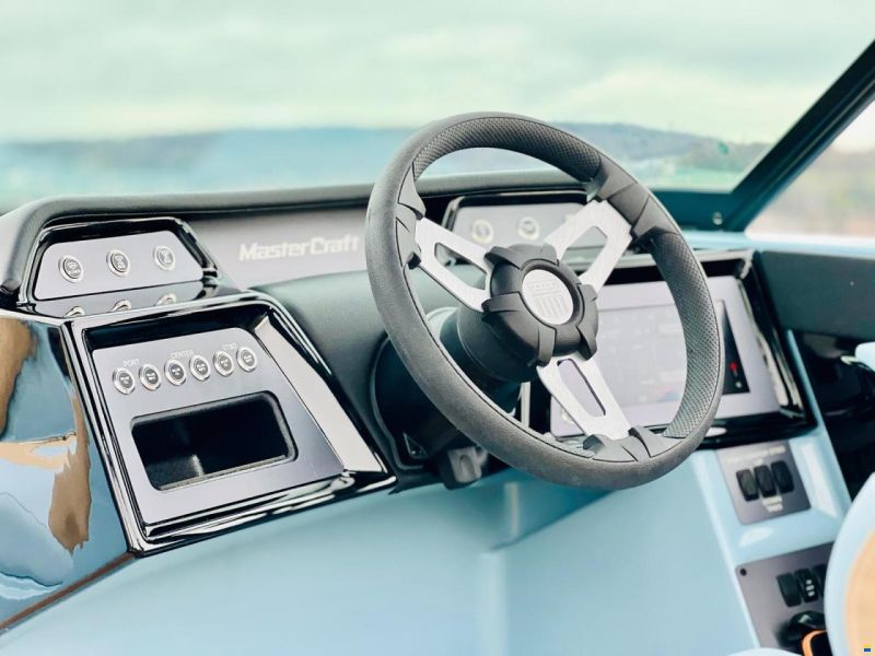 MasterCraft NXT 21 Wakeboard & Wakesurf