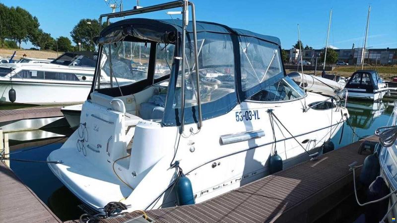 Bayliner 275