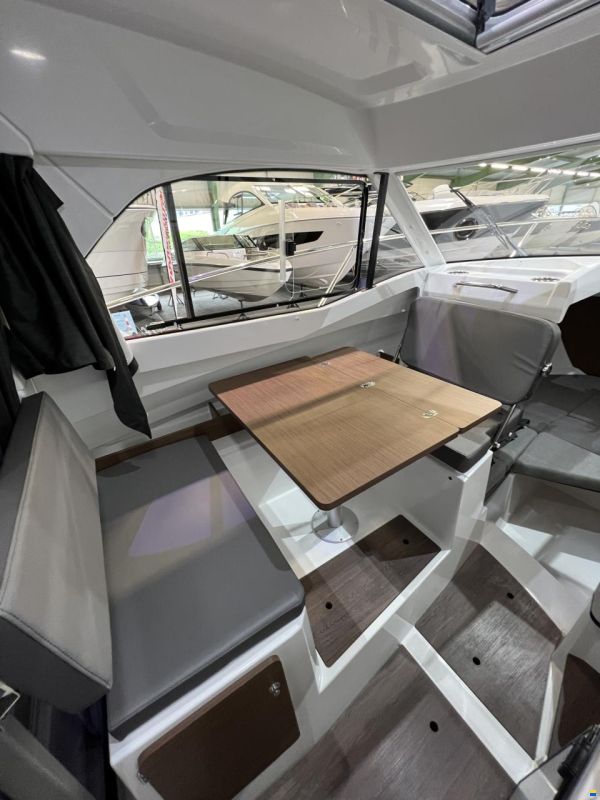 Beneteau Antares 7 OB