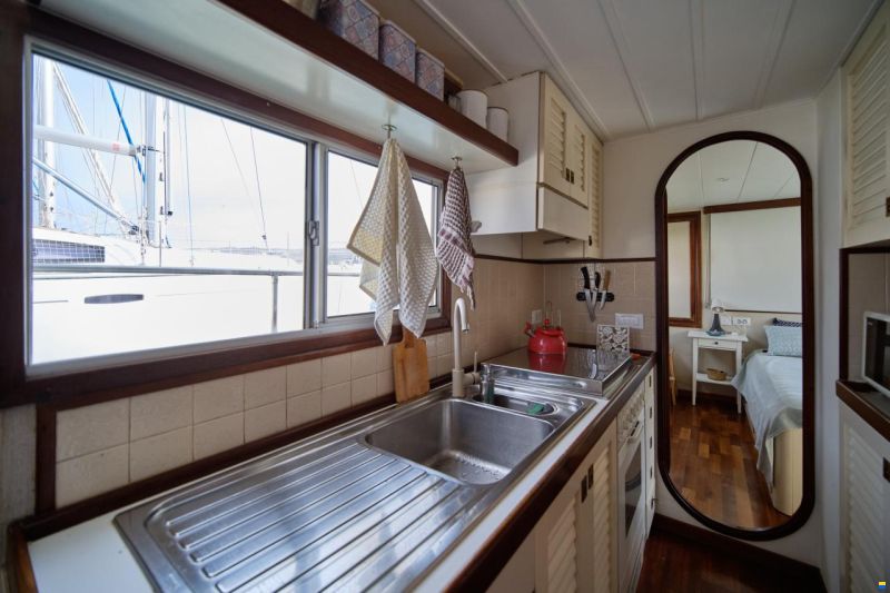 House Boat 13.84 meters