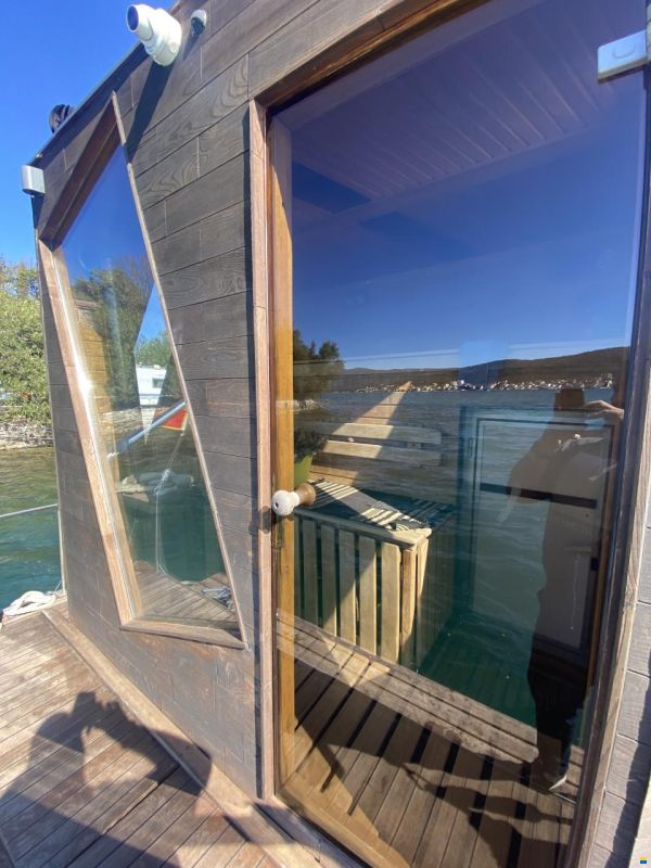 House Boat 13.84 meters
