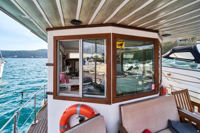 House Boat 13.84 meters