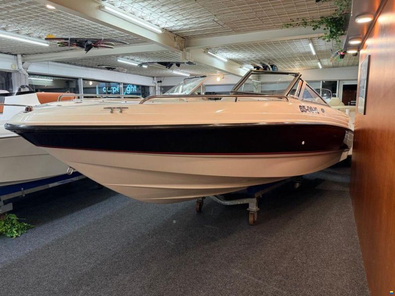 Chaparral 200 SSe Bowrider