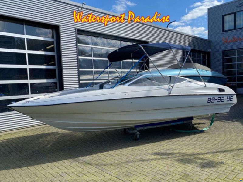 Bayliner Capri Bowrider