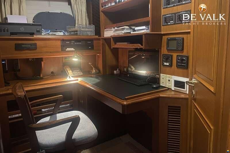 Palmer Johnson 110