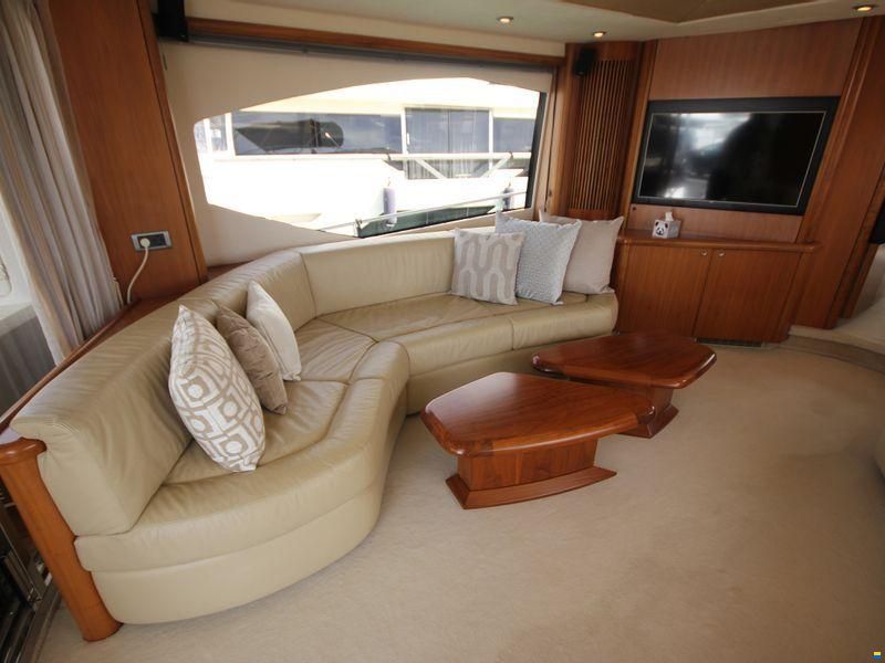 Sunseeker 75 Yacht