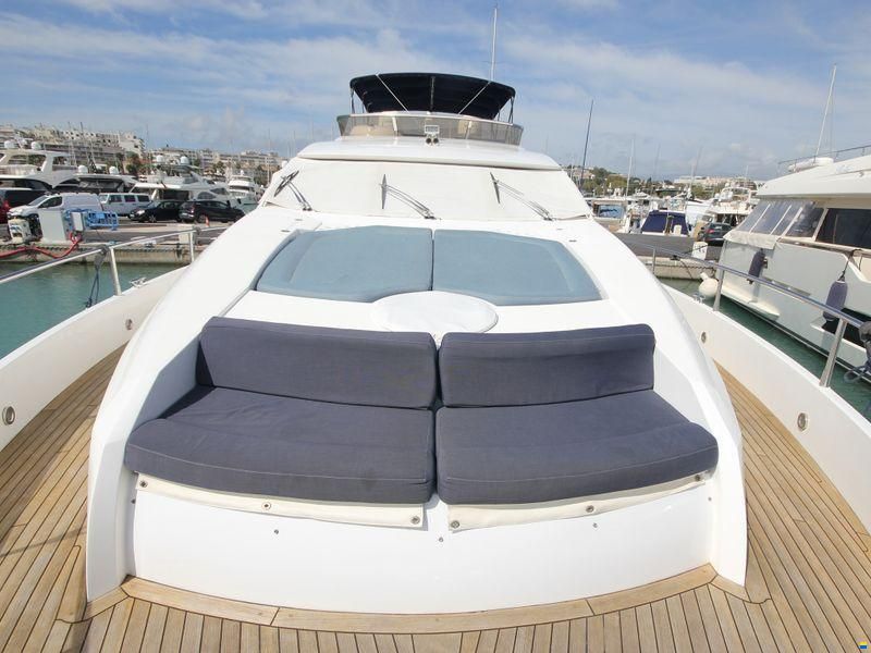 Sunseeker 75 Yacht