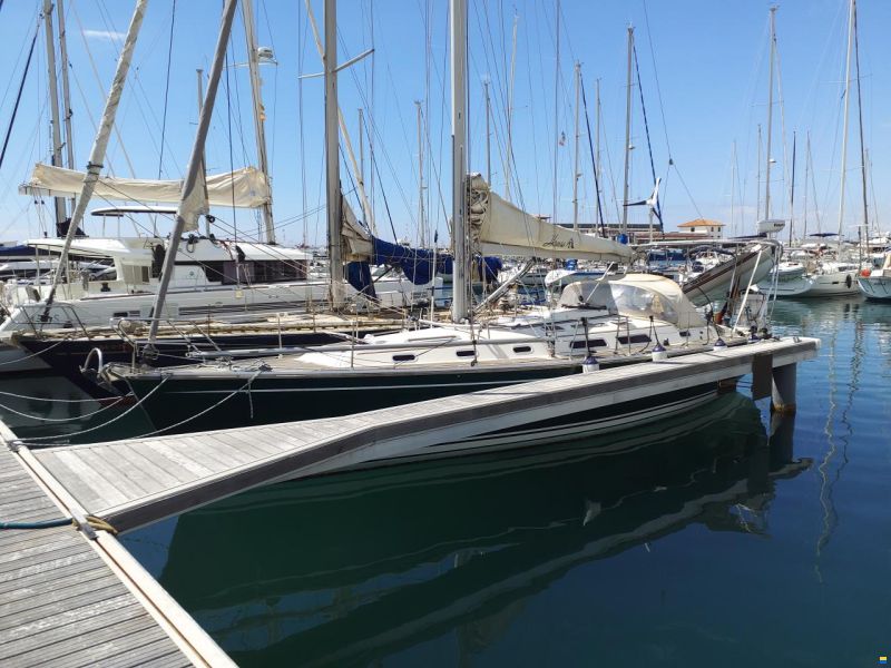 Hanse 411