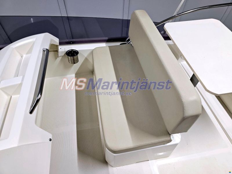 Jeanneau Merry Fisher 10