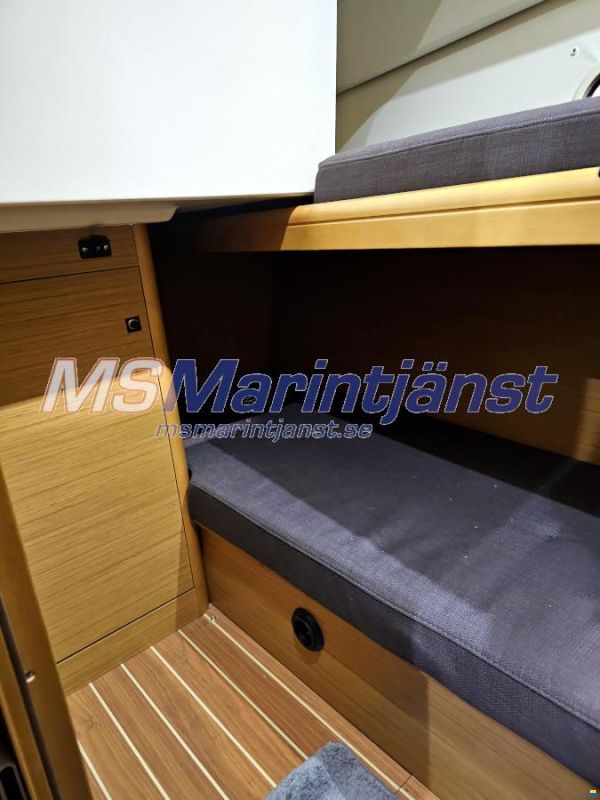 Jeanneau Merry Fisher 10