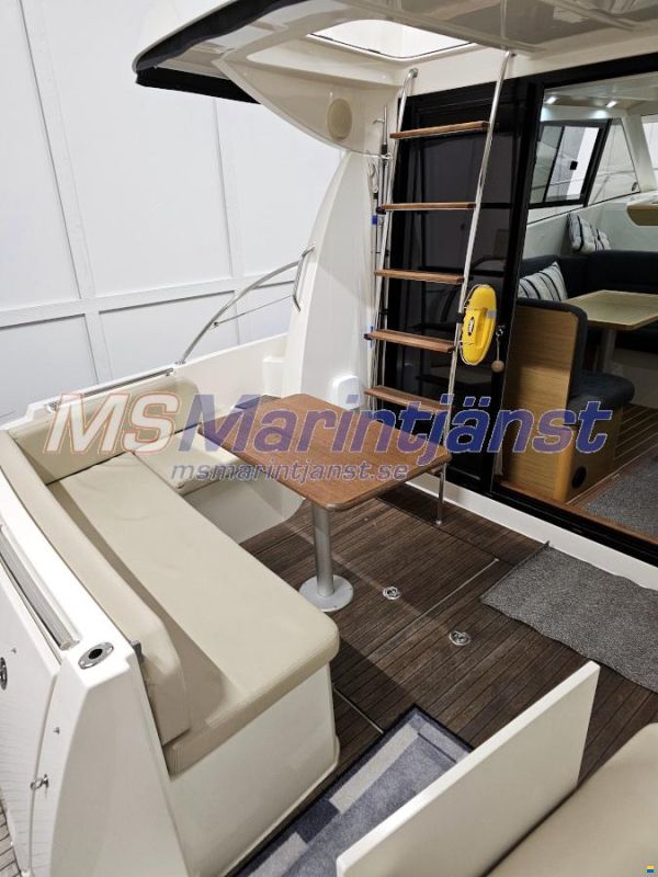 Jeanneau Merry Fisher 10