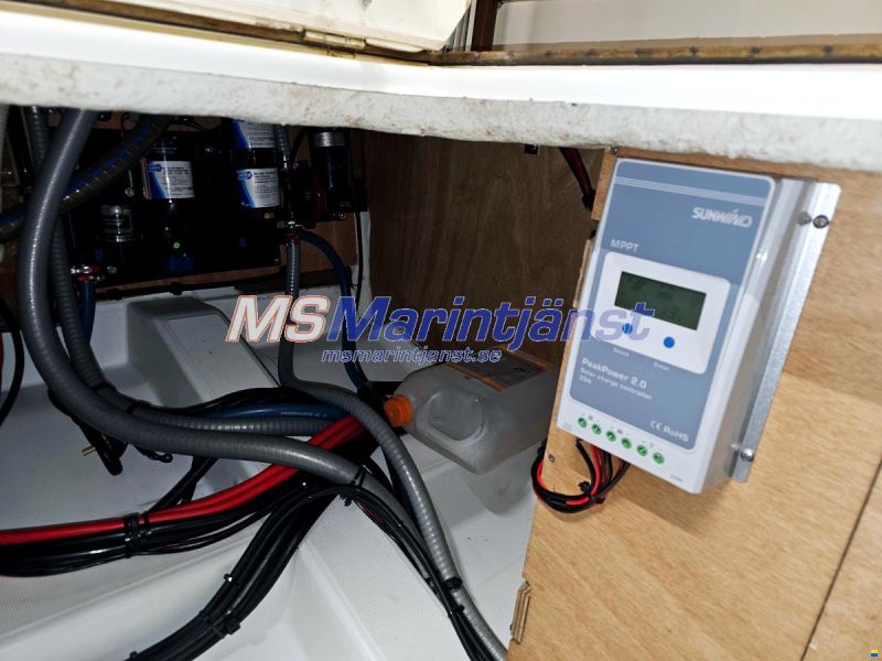 Jeanneau Merry Fisher 10