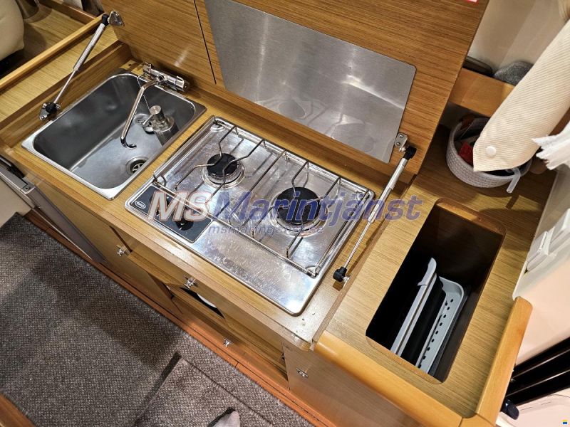Jeanneau Merry Fisher 10