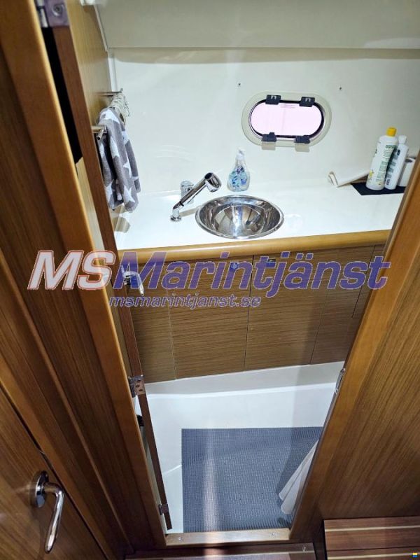 Jeanneau Merry Fisher 10