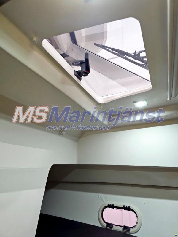 Jeanneau Merry Fisher 10