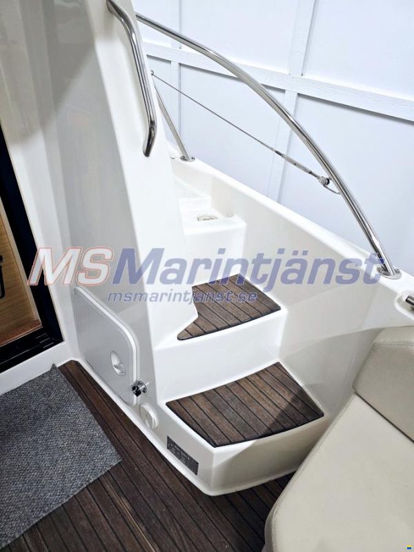 Jeanneau Merry Fisher 10