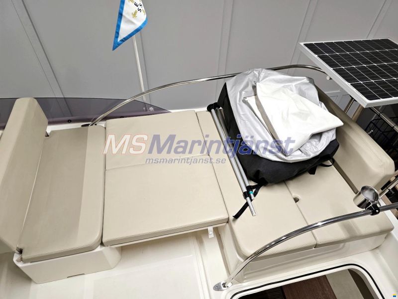 Jeanneau Merry Fisher 10