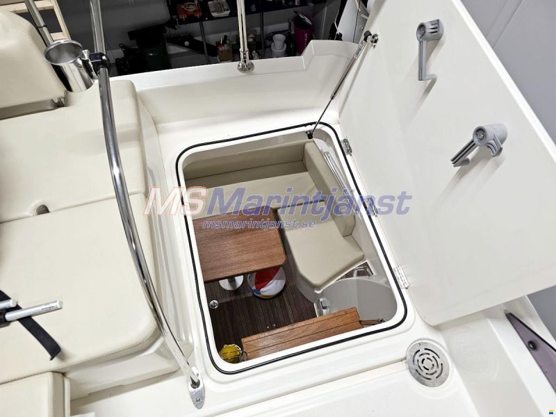 Jeanneau Merry Fisher 10