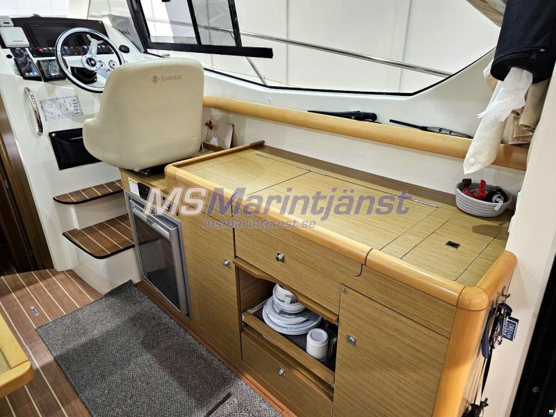 Jeanneau Merry Fisher 10