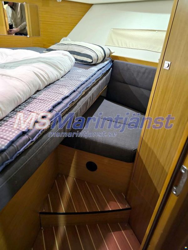 Jeanneau Merry Fisher 10