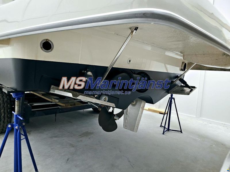 Jeanneau Merry Fisher 10