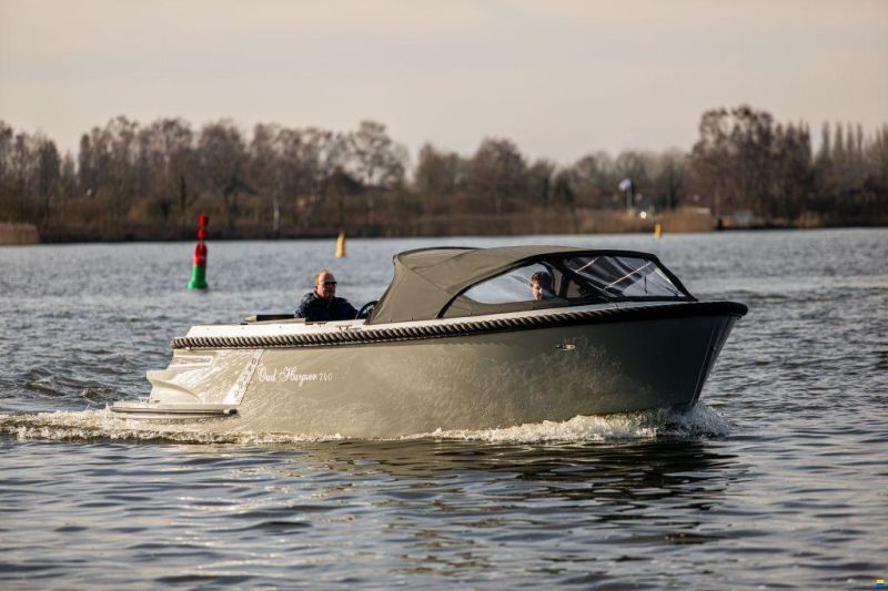 Oud Huijzer 740 tender