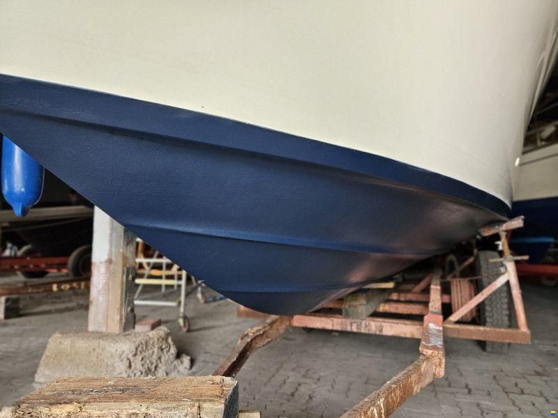 Sea Ray 250 Express Cruiser