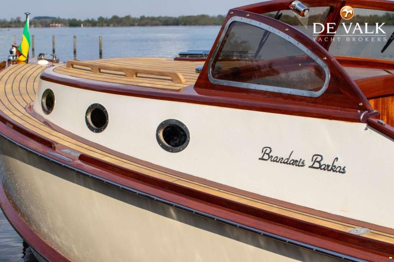 Brandaris Barkas 1100 Cabin