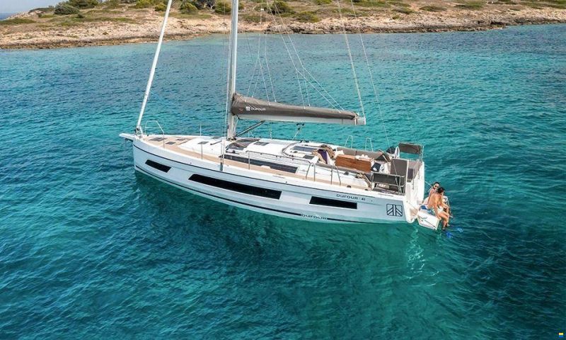 Dufour 41 - Preorder