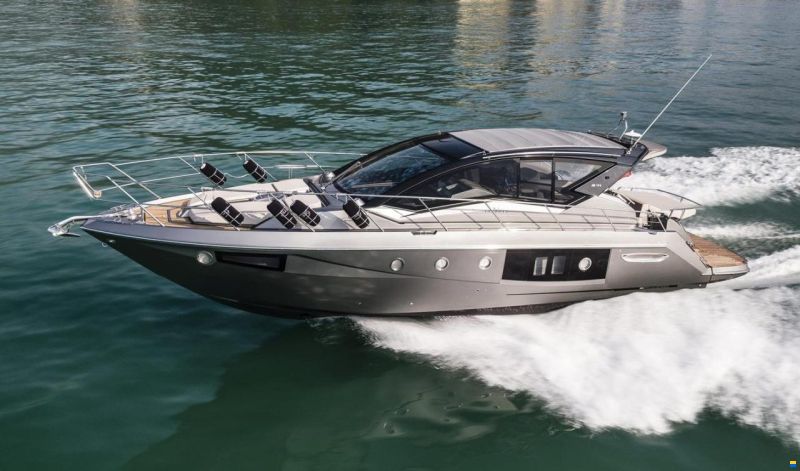 Cranchi M44 HT - preorder fra