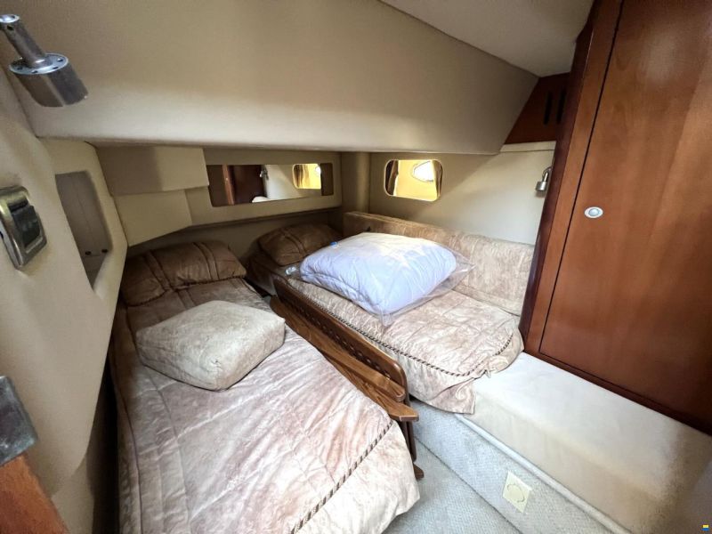 Sea Ray 420 DB
