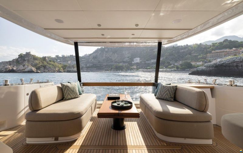Azimut 60 Magellano