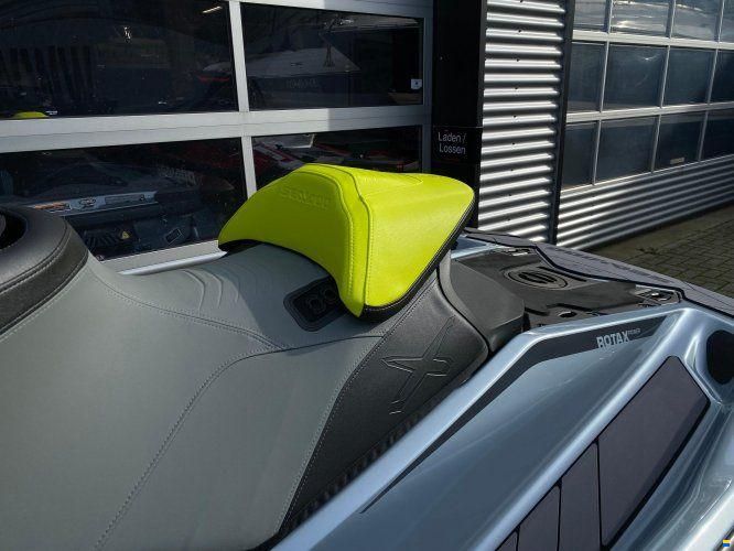 Sea-Doo RXP-X 325