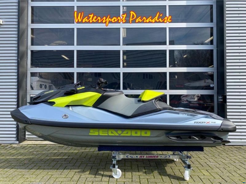 Sea-Doo RXP-X 325