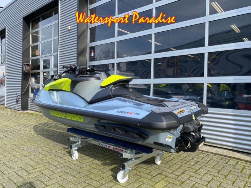 Sea-Doo RXP-X 325