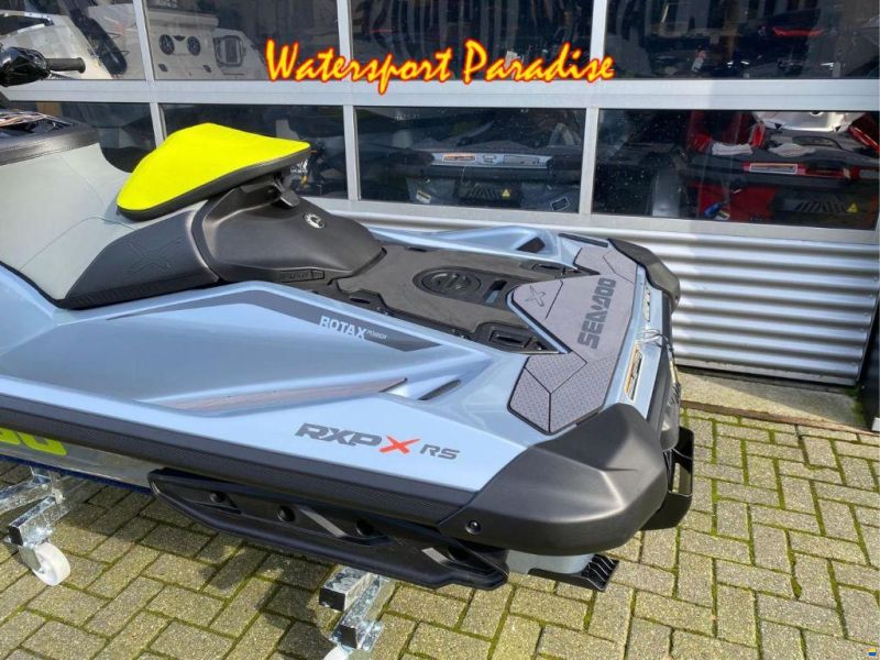 Sea-Doo RXP-X 325