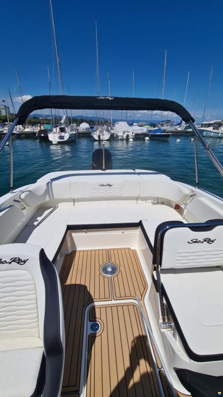 Sea Ray 210 SPXO