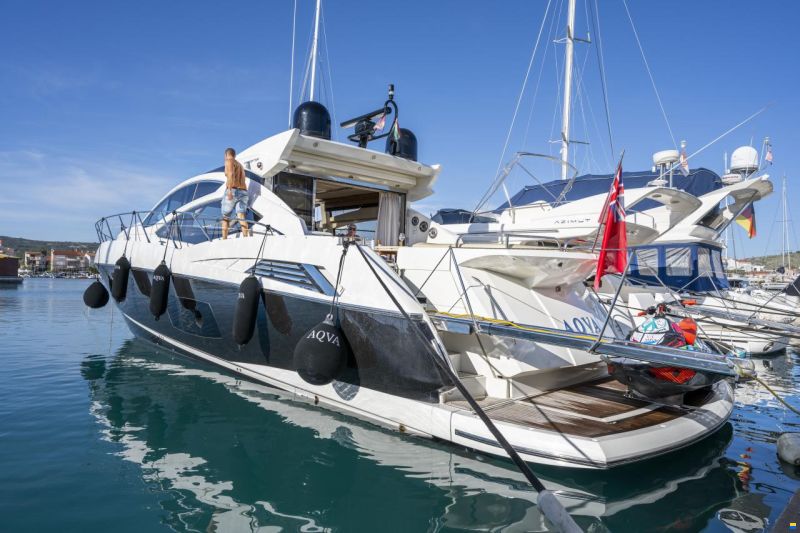 Sunseeker Predator 64