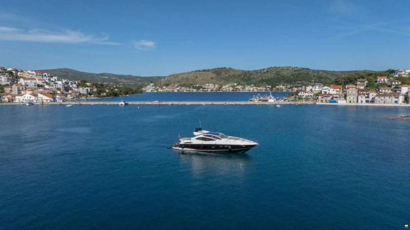 Sunseeker Predator 64