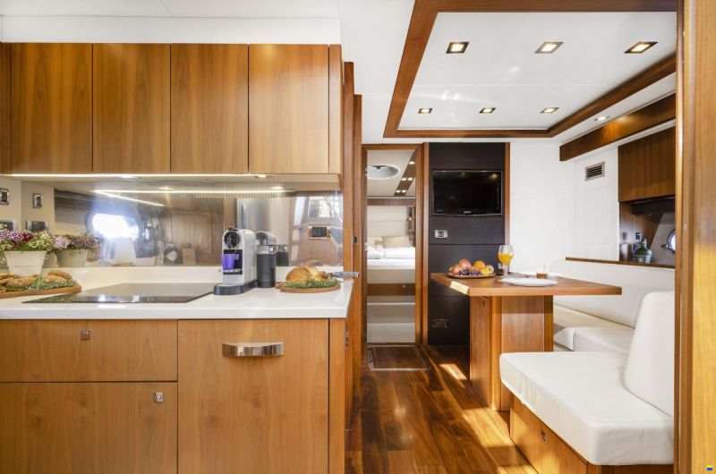 Sunseeker Predator 64
