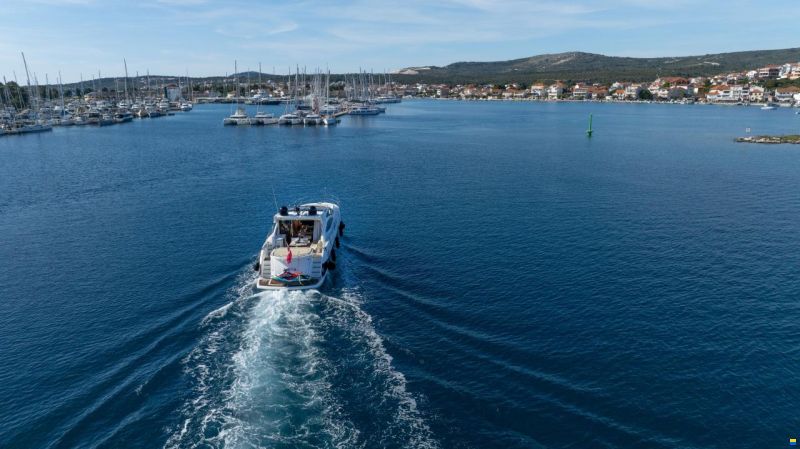 Sunseeker Predator 64