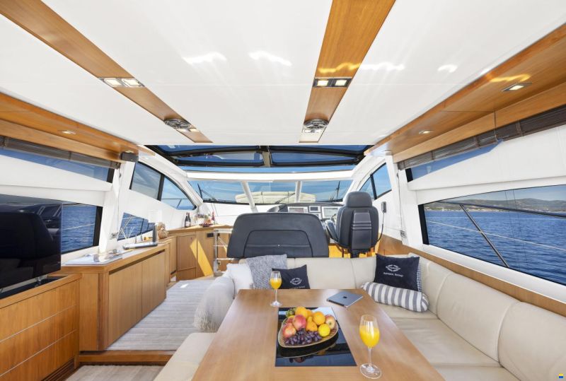 Sunseeker Predator 64