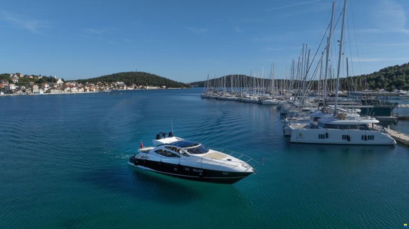 Sunseeker Predator 64